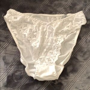 Aubade Paris Panties. Size Medium